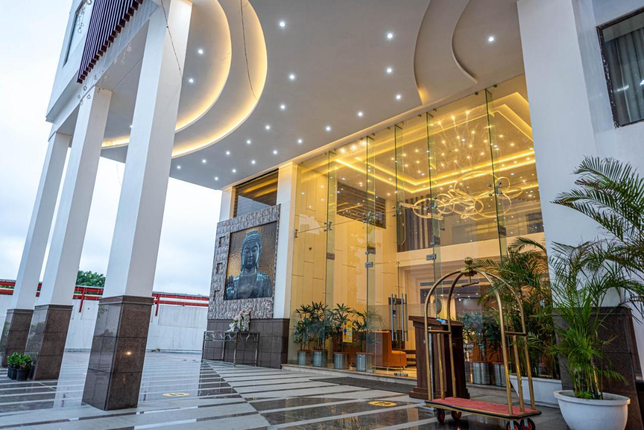 The Elite Lucknow Convention Hotel Экстерьер фото