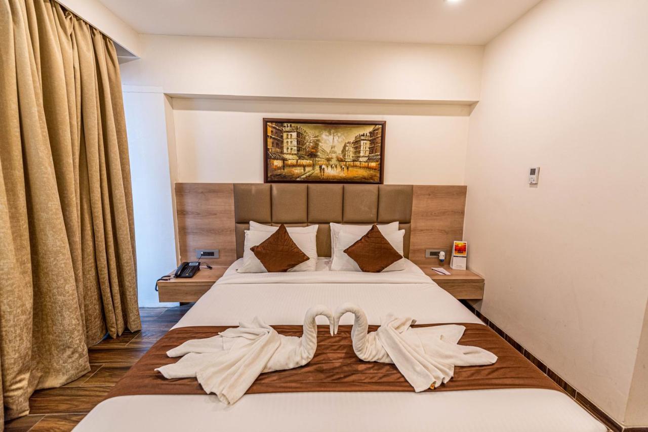 The Elite Lucknow Convention Hotel Экстерьер фото